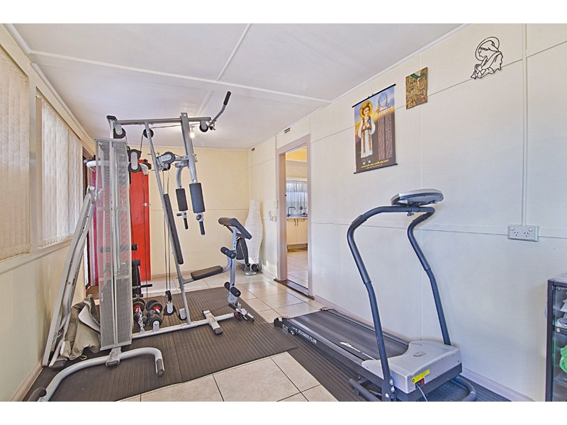 70 Highview Avenue, Greenacre NSW 2190