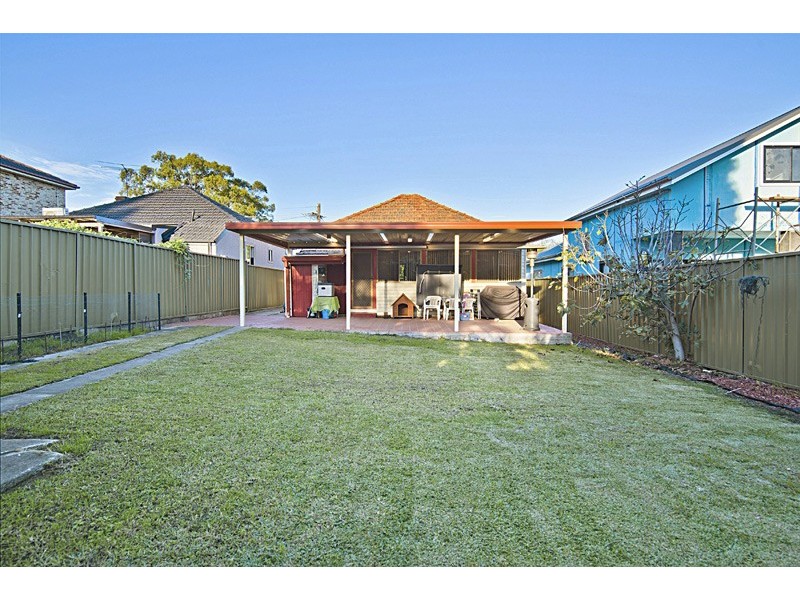 70 Highview Avenue, Greenacre NSW 2190