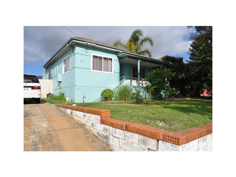 194 Juno Parade, Greenacre NSW 2190