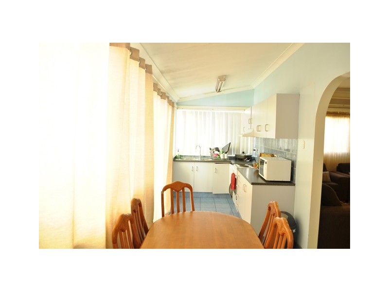 194 Juno Parade, Greenacre NSW 2190