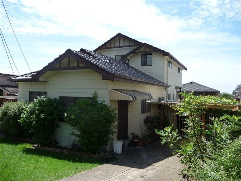79 Highview Avenue, Greenacre NSW 2190