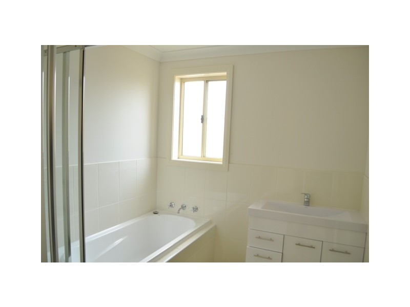 7/2 Literature Place, Blackett NSW 2770