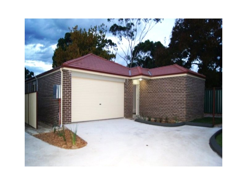 4/2 Literature Place, Blackett NSW 2770