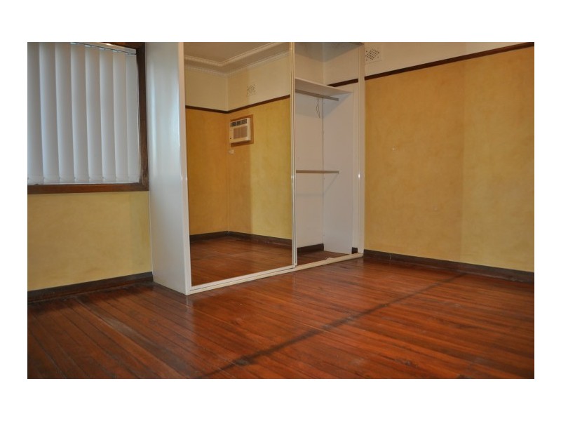 1 Linden Avenue, Punchbowl NSW 2196