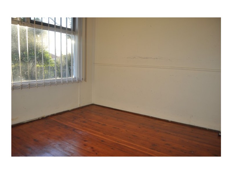 1 Linden Avenue, Punchbowl NSW 2196