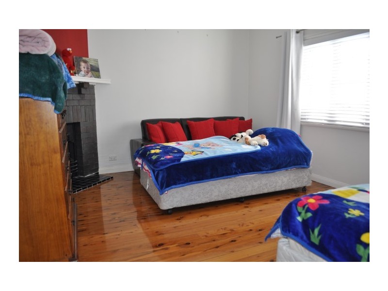 50 Griffiths Ave, Punchbowl NSW 2196