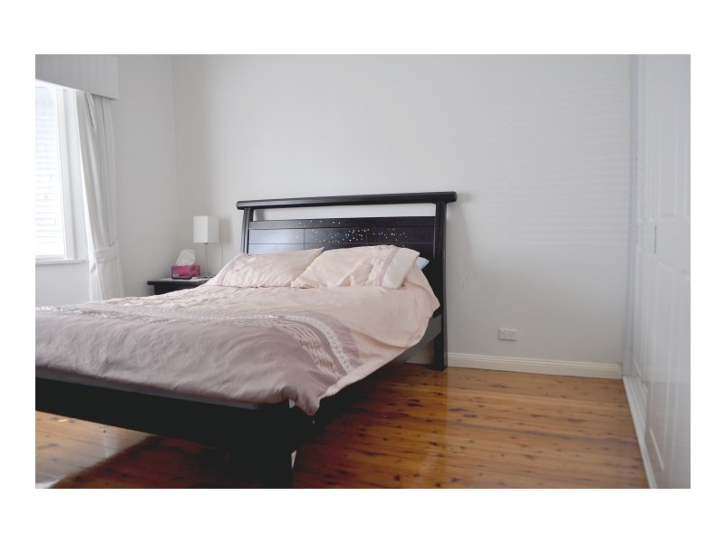 50 Griffiths Ave, Punchbowl NSW 2196