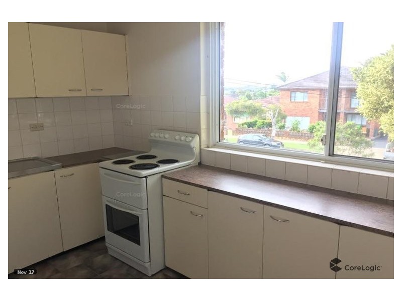 10 Dunkirk Ave, Kingsgrove NSW 2208