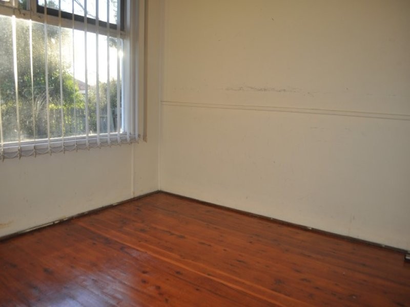 1 Linden Avenue, Punchbowl NSW 2196