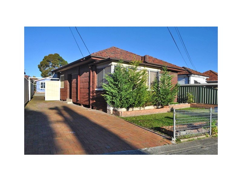 948 Punchbowl Rd, Punchbowl NSW 2196