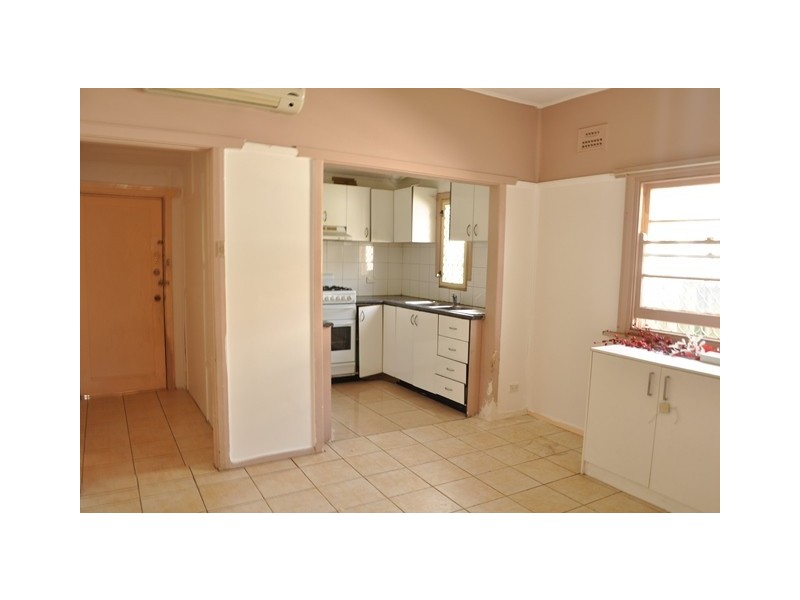 948 Punchbowl Rd, Punchbowl NSW 2196