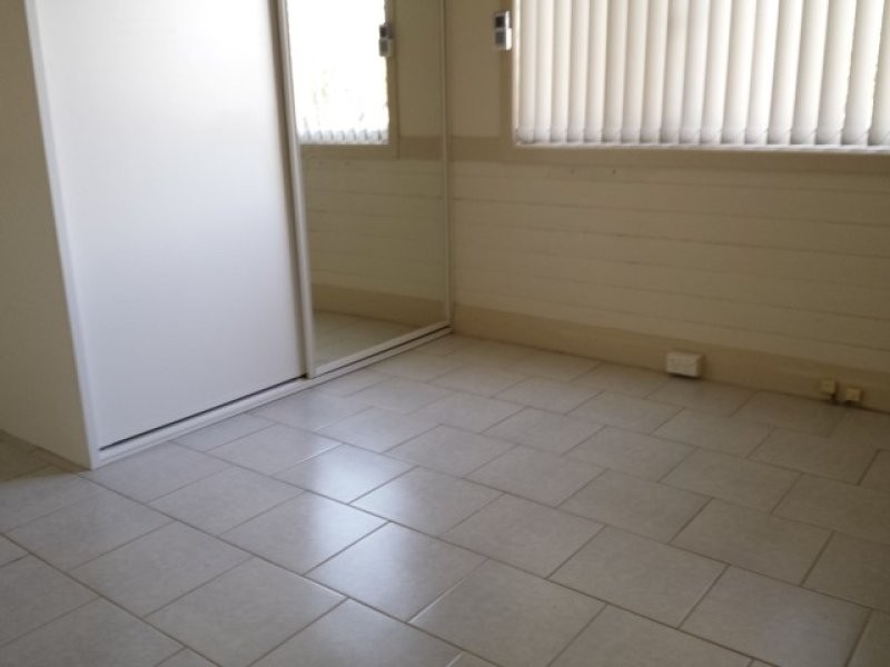 11 Greenacre Road, Greenacre NSW 2190