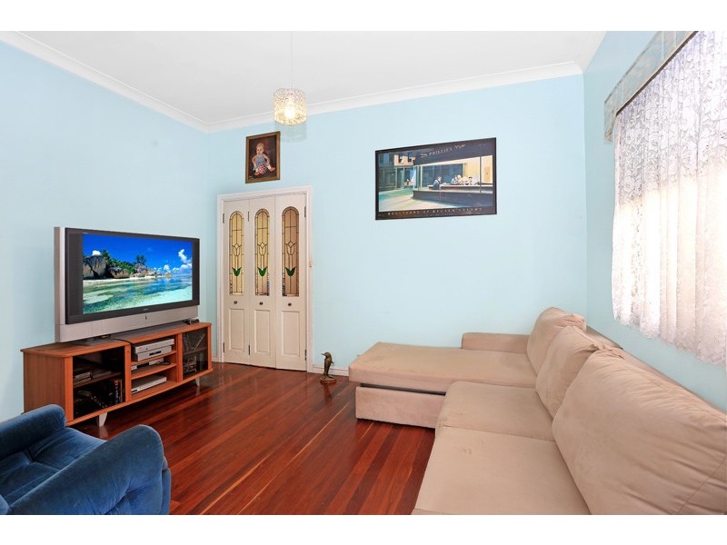 10 Ludgate Street, Roselands NSW 2196