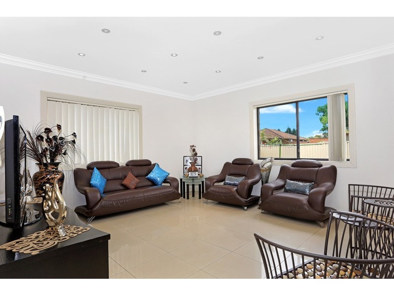 2B lancelot St, Punchbowl NSW 2196