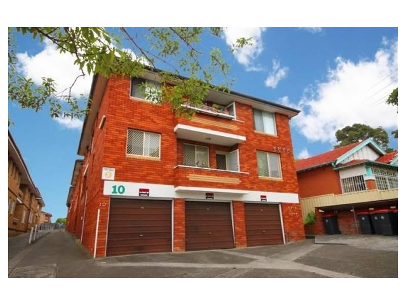10/10 Fairmount Street, Lakemba NSW 2195