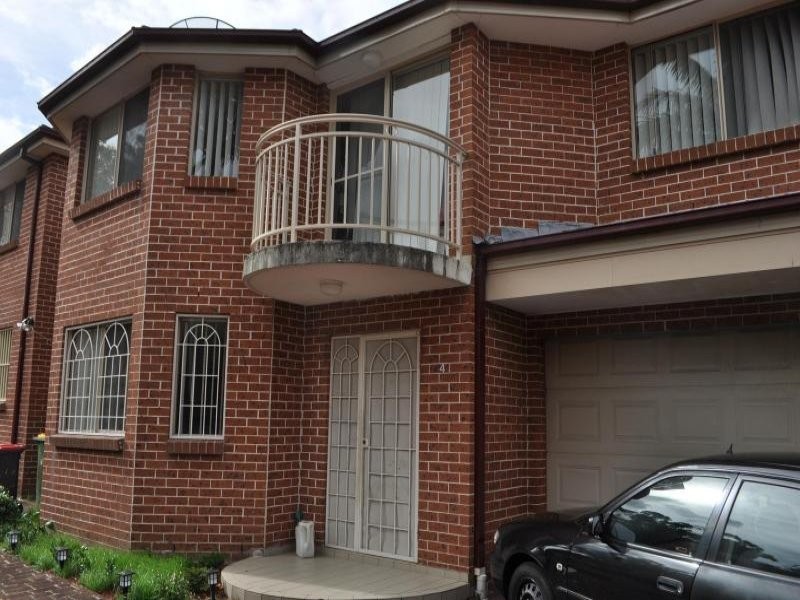 4/116 Highclere Avenue, Punchbowl NSW 2196