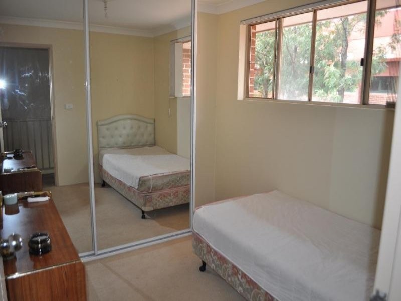 4/116 Highclere Avenue, Punchbowl NSW 2196