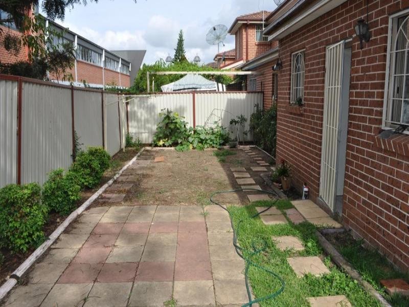 4/116 Highclere Avenue, Punchbowl NSW 2196