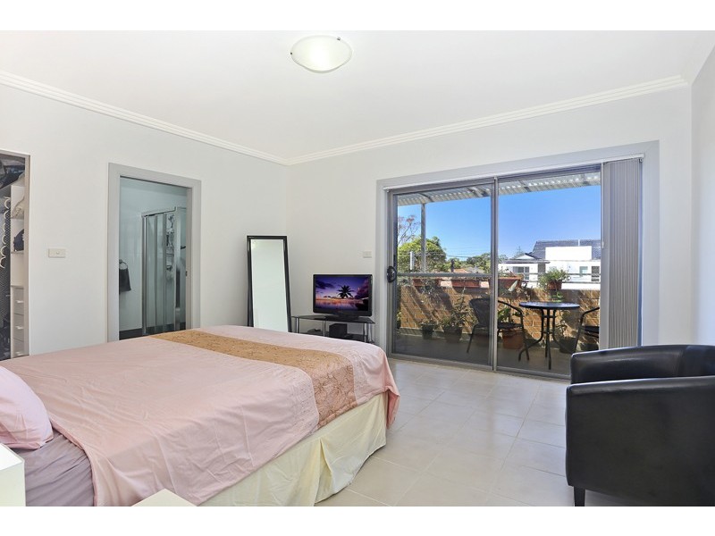 12 Rawson Road, Greenacre NSW 2190