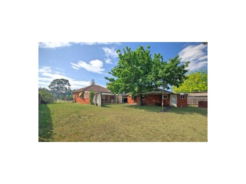 2 Kawana Street, Bass Hill NSW 2197