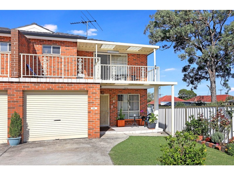 13 Pratten Lane, Punchbowl NSW 2196