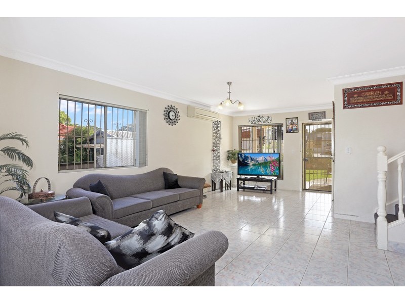 13 Pratten Lane, Punchbowl NSW 2196