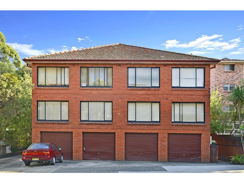 4 Station Street, Mortdale NSW 2223