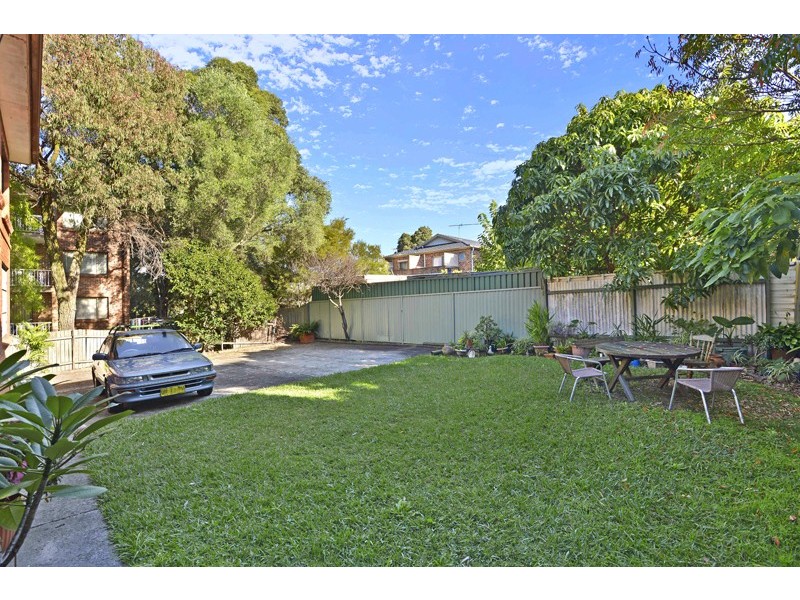 4 Station Street, Mortdale NSW 2223