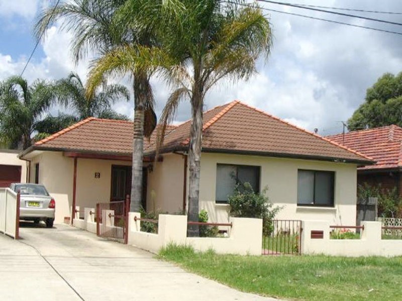 2 Weyland Avenue, Punchbowl NSW 2196