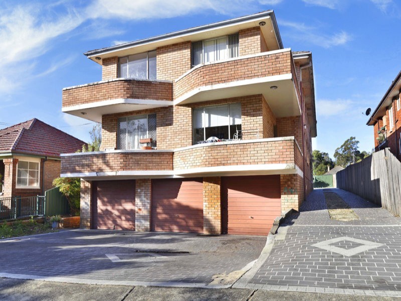 31 Mc Court Street, Wiley Park NSW 2195