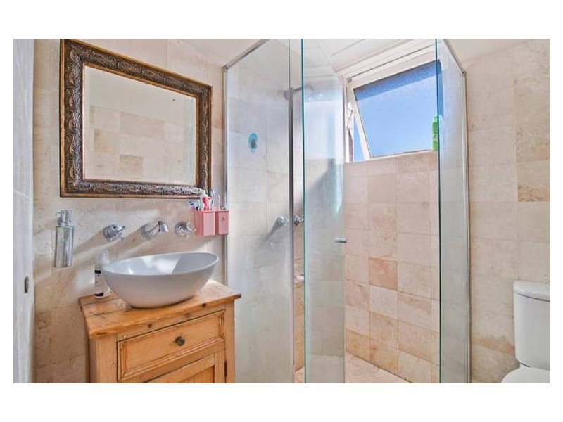 2/25 Blenman Avenue, Punchbowl NSW 2196