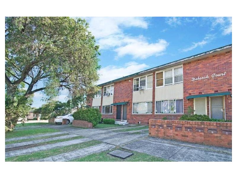 2/25 Blenman Avenue, Punchbowl NSW 2196