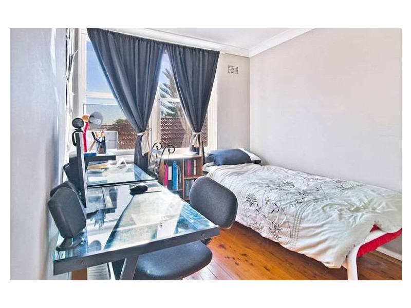 2/25 Blenman Avenue, Punchbowl NSW 2196