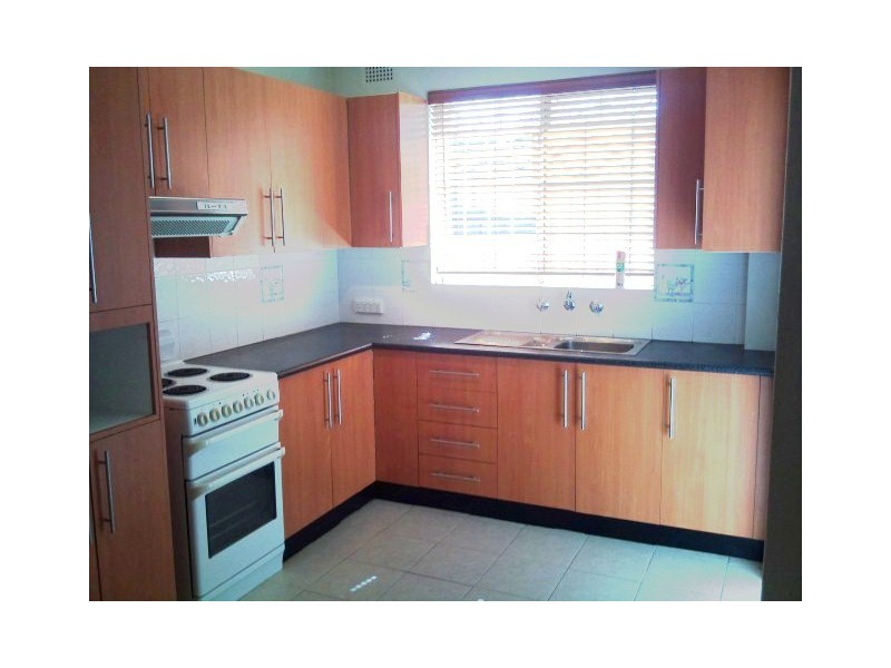 2/19 Arthur Street, Punchbowl NSW 2196