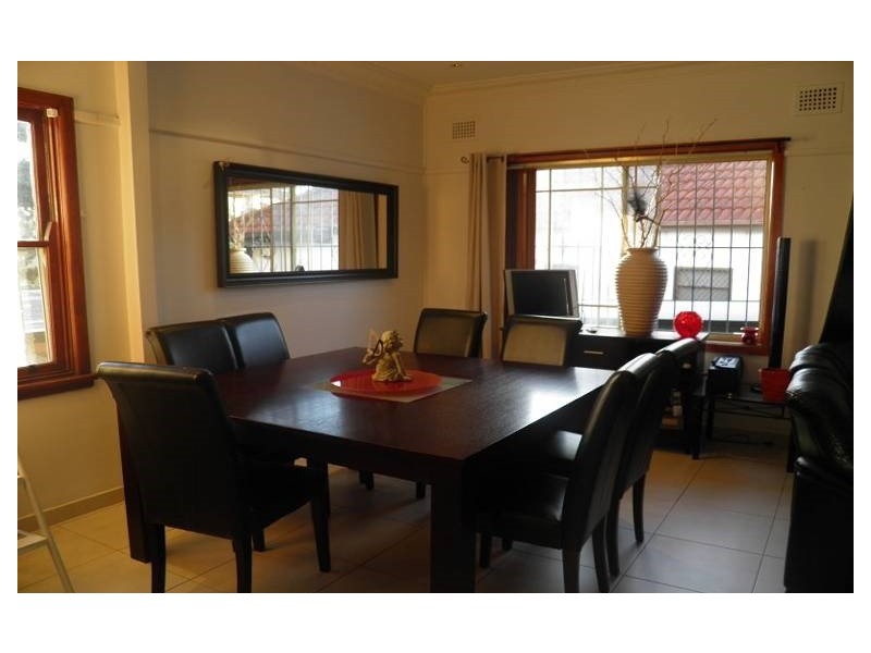 42 Carrisbrook Avenue, Punchbowl NSW 2196