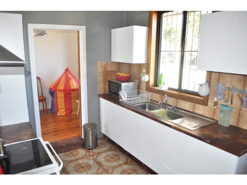 1 Wyleena Place, Punchbowl NSW 2196