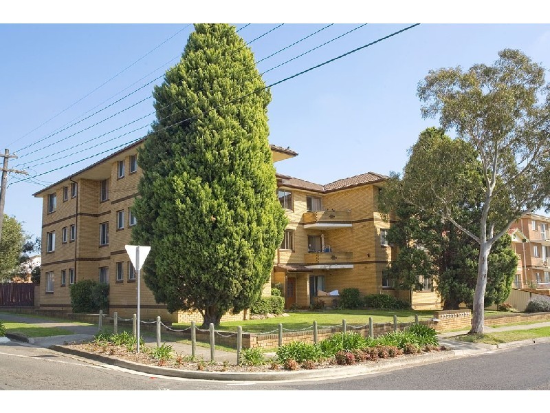 2/41-43 Rosemont Street, Punchbowl NSW 2196