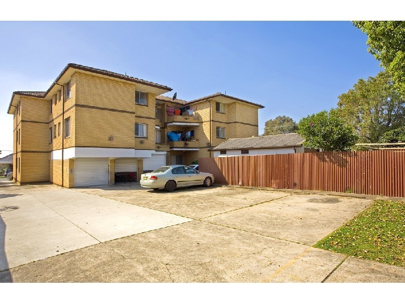 2/41-43 Rosemont Street, Punchbowl NSW 2196