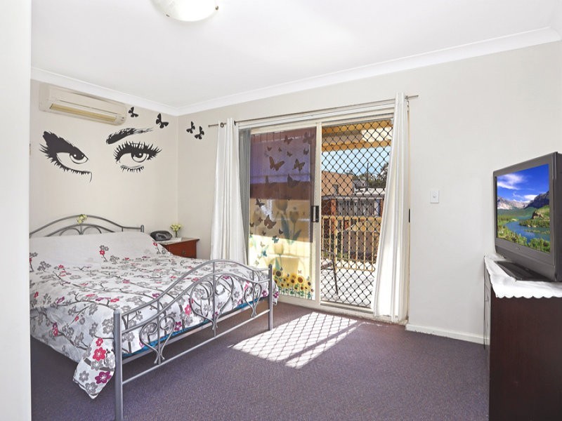 13 Pratten Lane, Punchbowl NSW 2196