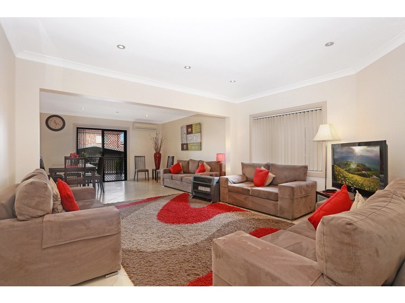 33 Victoria Road, Punchbowl NSW 2196