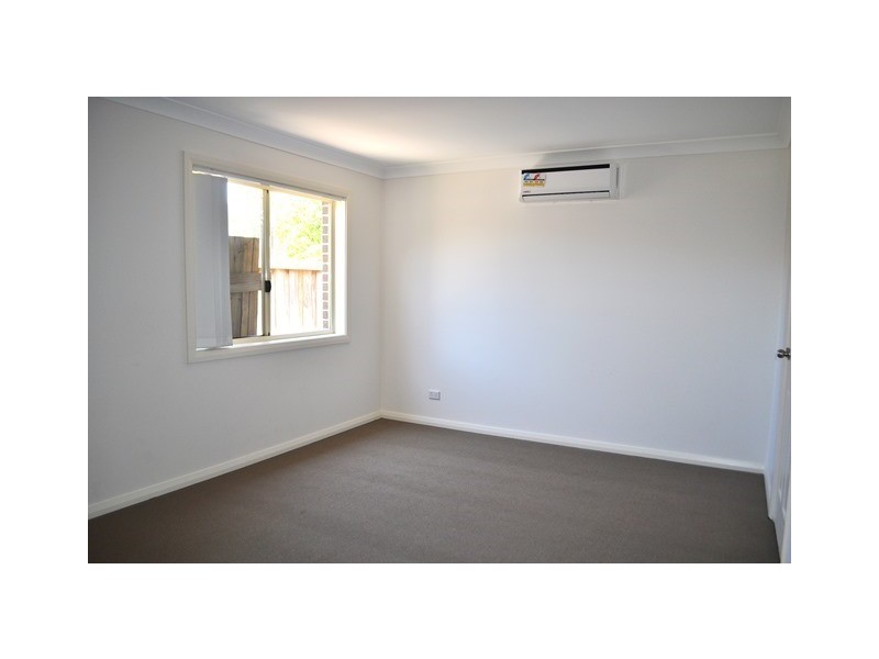 8/2 Literature Place, Blackett NSW 2770