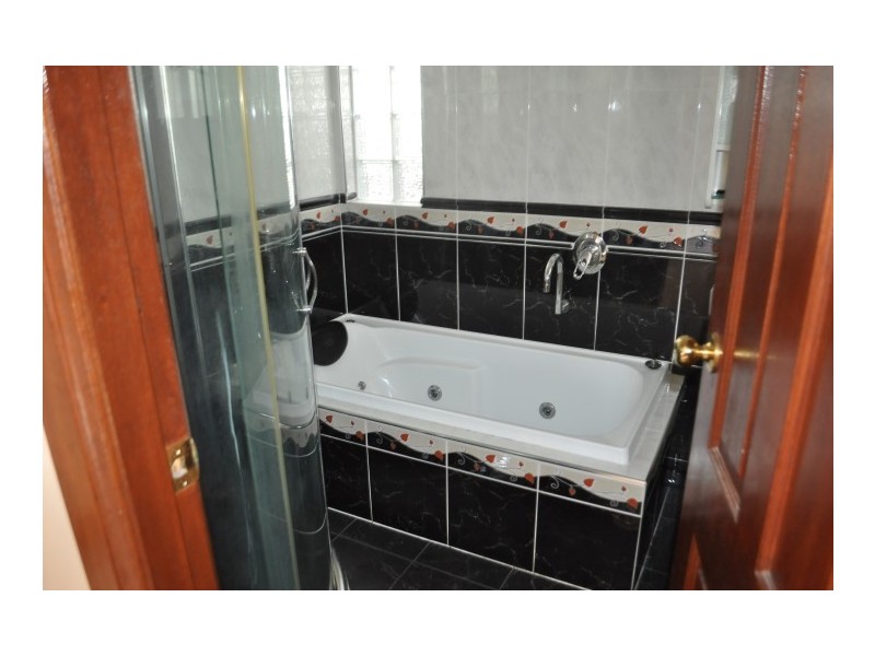 27 Renown Avenue, Wiley Park NSW 2195