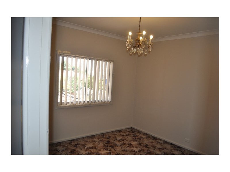 3 Ewen Street, Roselands NSW 2196