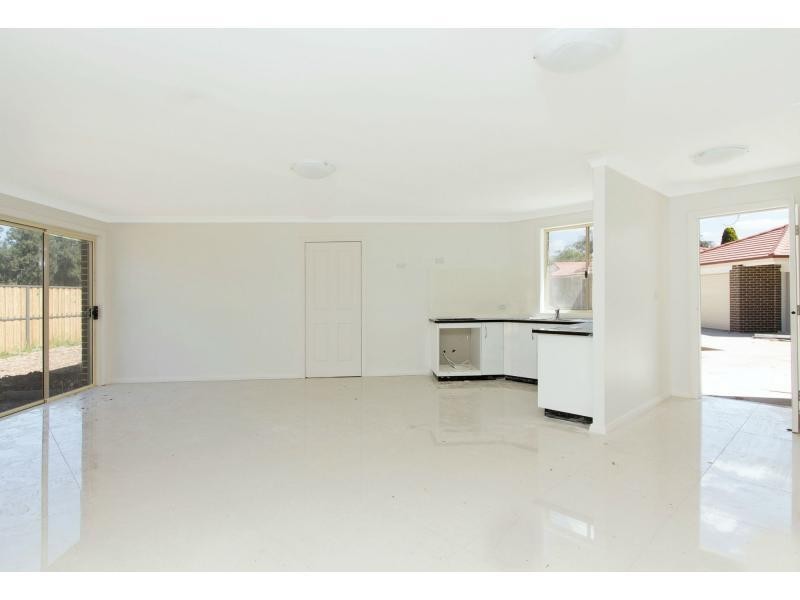 5/2 Literature Place, Blackett NSW 2770