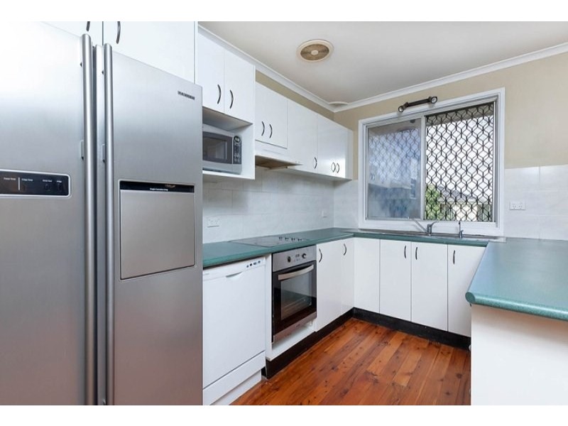 292 The Parkway, Bradbury NSW 2560