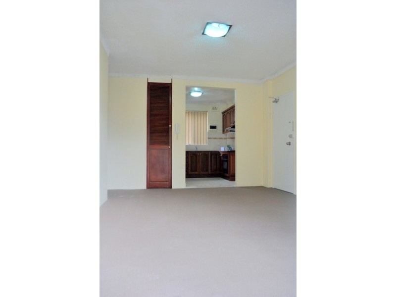 32 Pirie Street, Liverpool NSW 2170