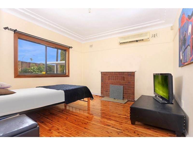 62 Rookwood Road, Yagoona NSW 2199