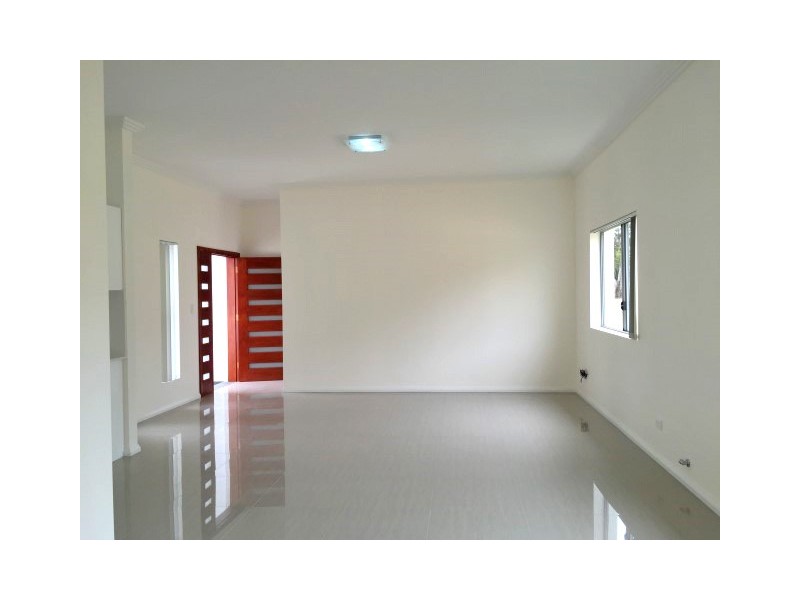1/7-11 Ludgate St, Roselands NSW 2196
