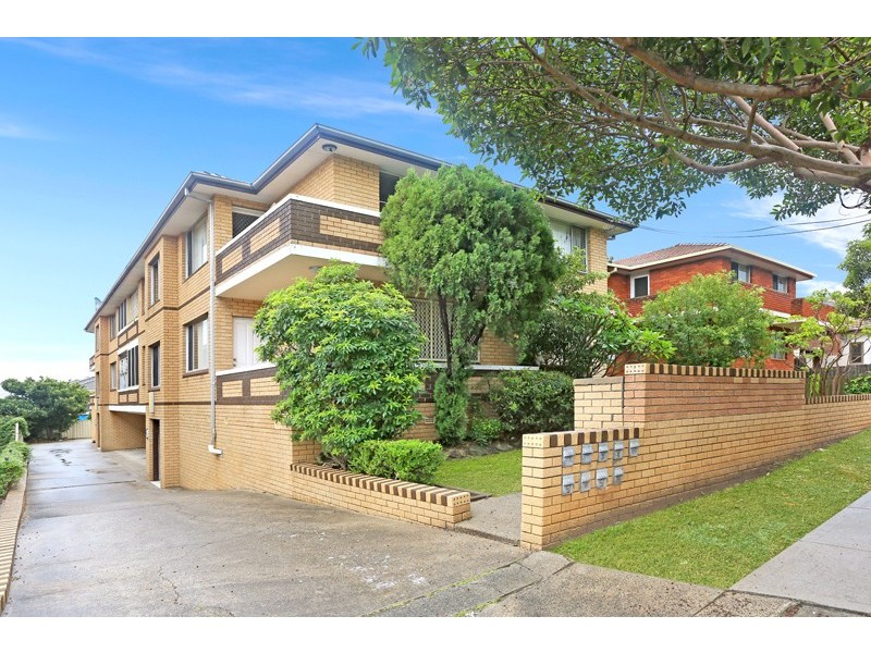 1/37 Arthur Street, Punchbowl NSW 2196