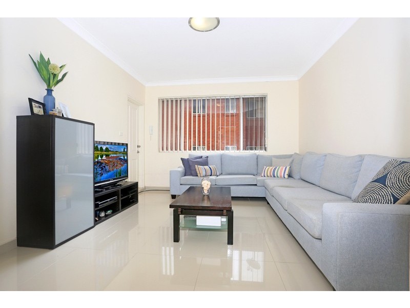 1/37 Arthur Street, Punchbowl NSW 2196